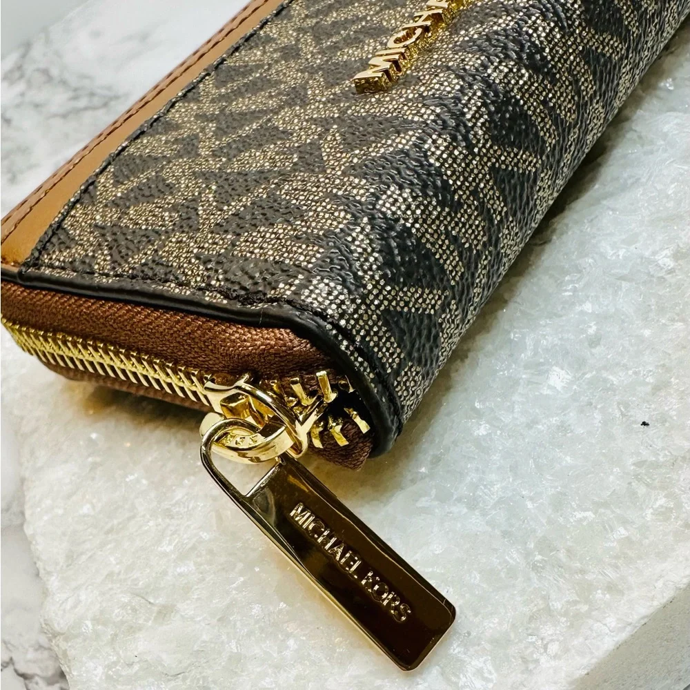 Michael Kors free photos